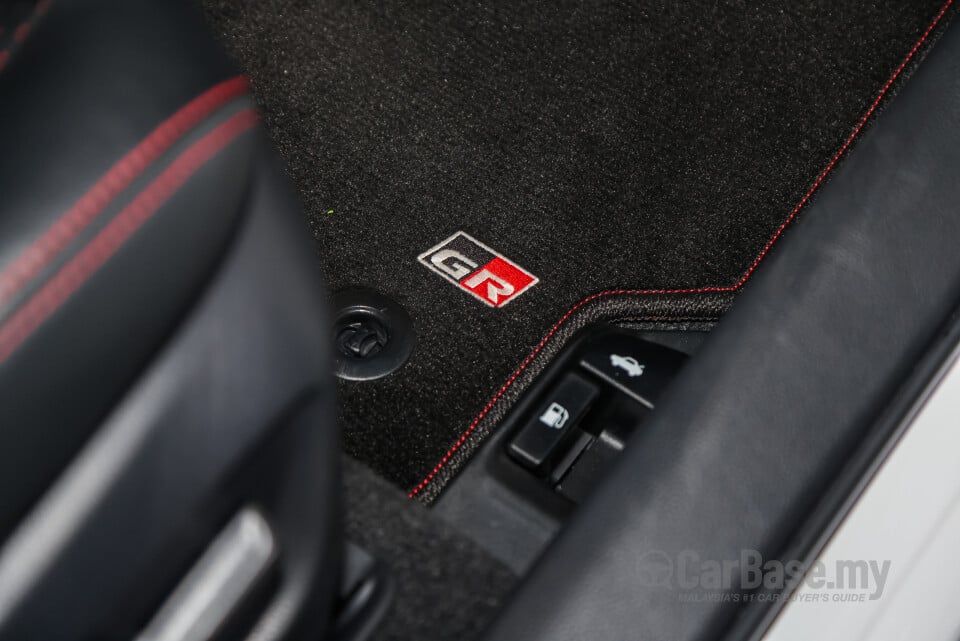 Toyota Corolla E210 Facelift (2023) Interior