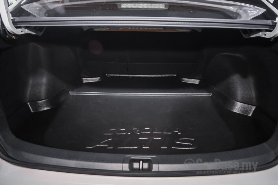 Toyota Corolla E210 Facelift (2023) Interior