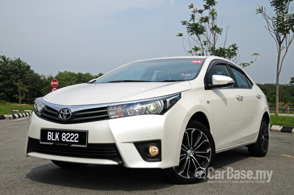 Toyota Corolla E170 (2014) Exterior
