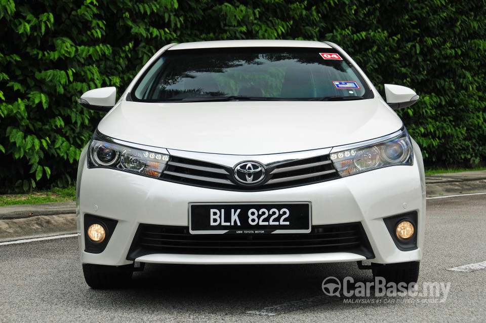 Toyota Corolla E170 (2014) Exterior