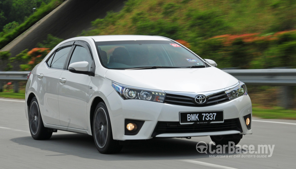 Toyota Corolla E170 (2014) Exterior