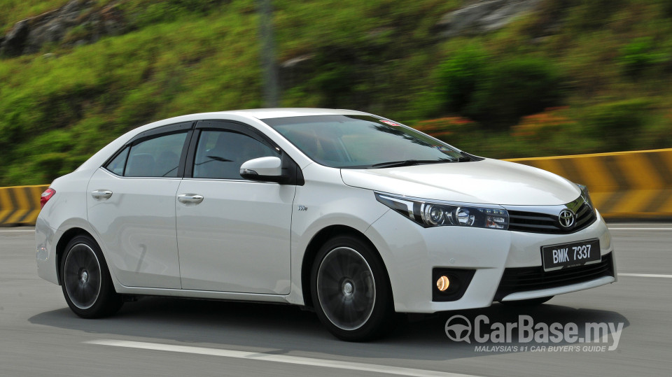 Toyota Corolla E170 (2014) Exterior