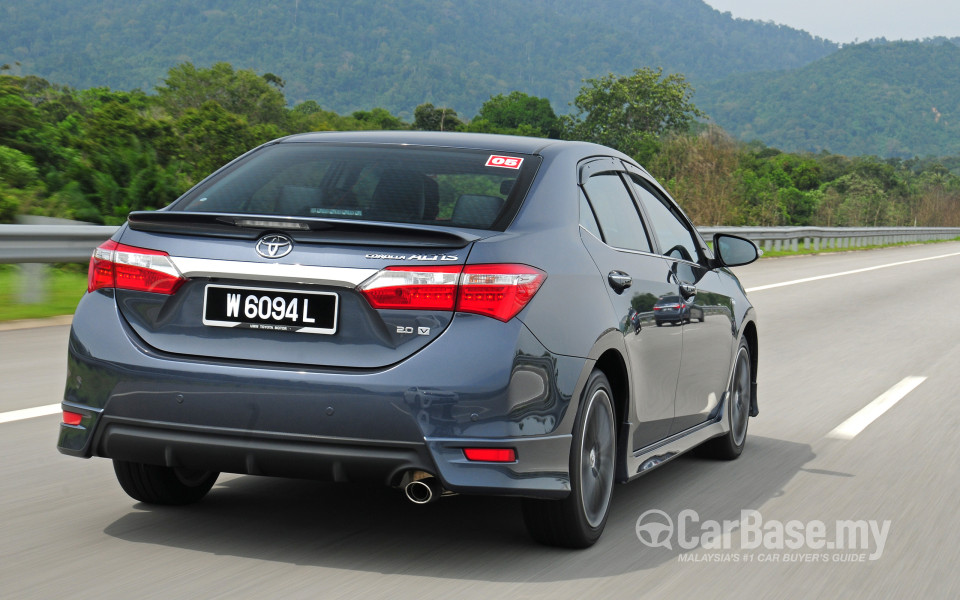 Toyota Corolla E170 (2014) Exterior