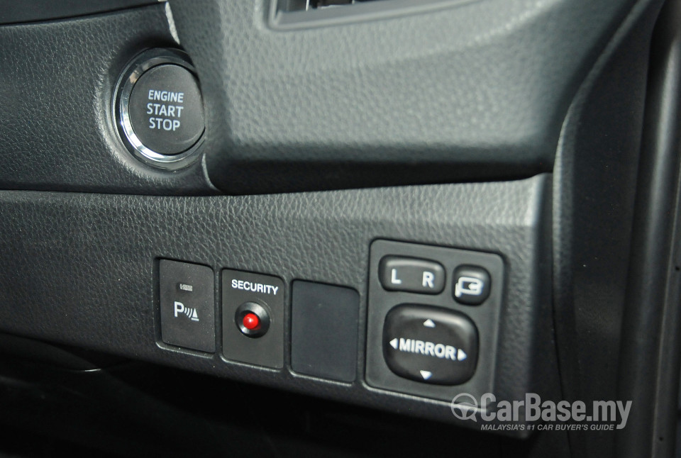 Toyota Corolla E170 (2014) Interior