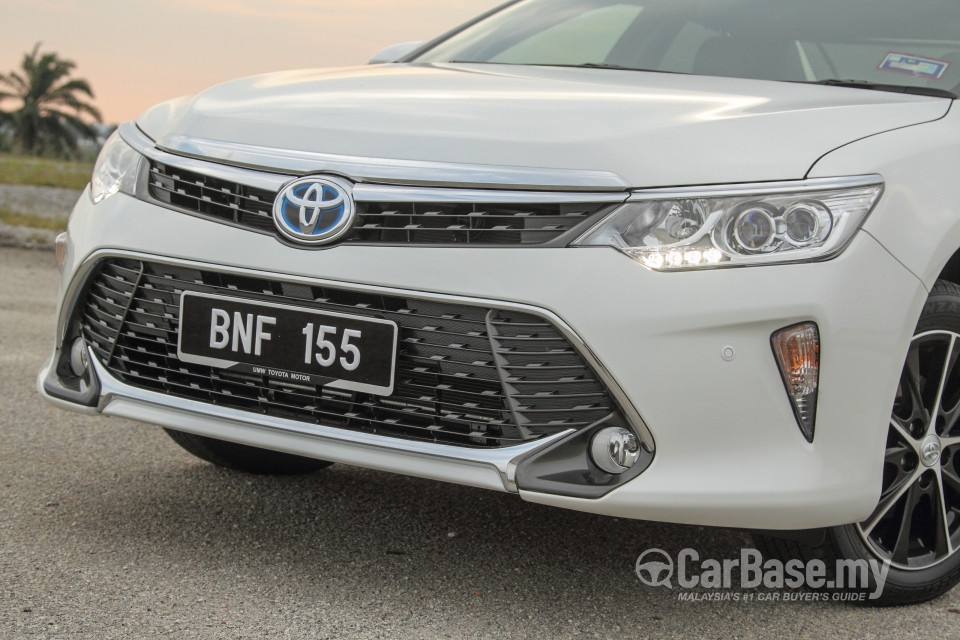 Toyota Camry XV50 Facelift (2015) Exterior