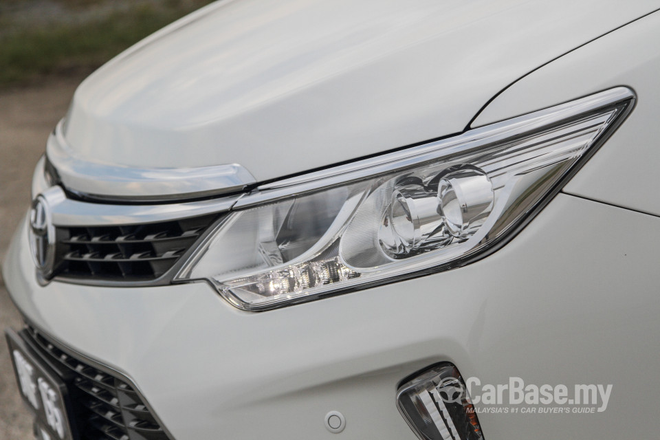 Toyota Camry XV50 Facelift (2015) Exterior