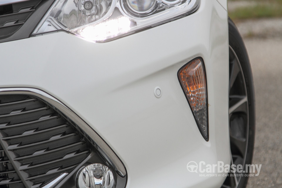 Toyota Camry XV50 Facelift (2015) Exterior