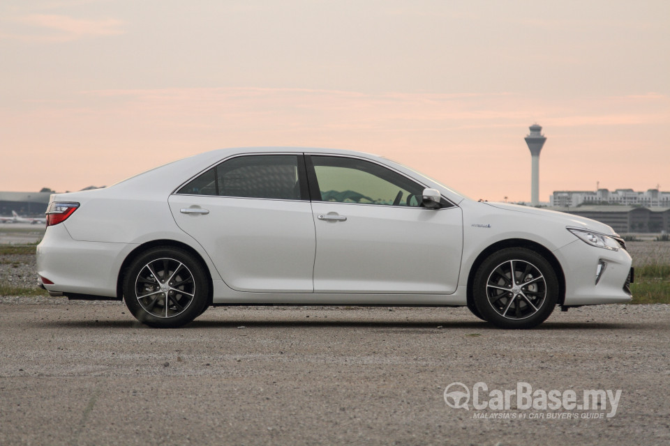 Toyota Camry XV50 Facelift (2015) Exterior