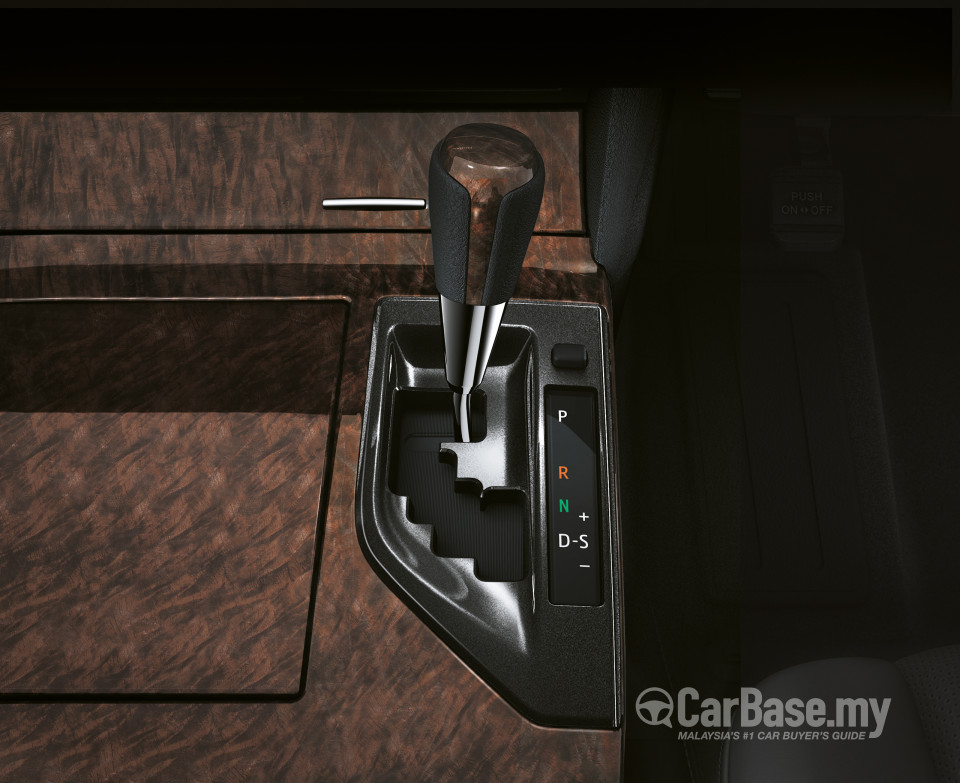 Toyota Camry XV50 Facelift (2015) Interior