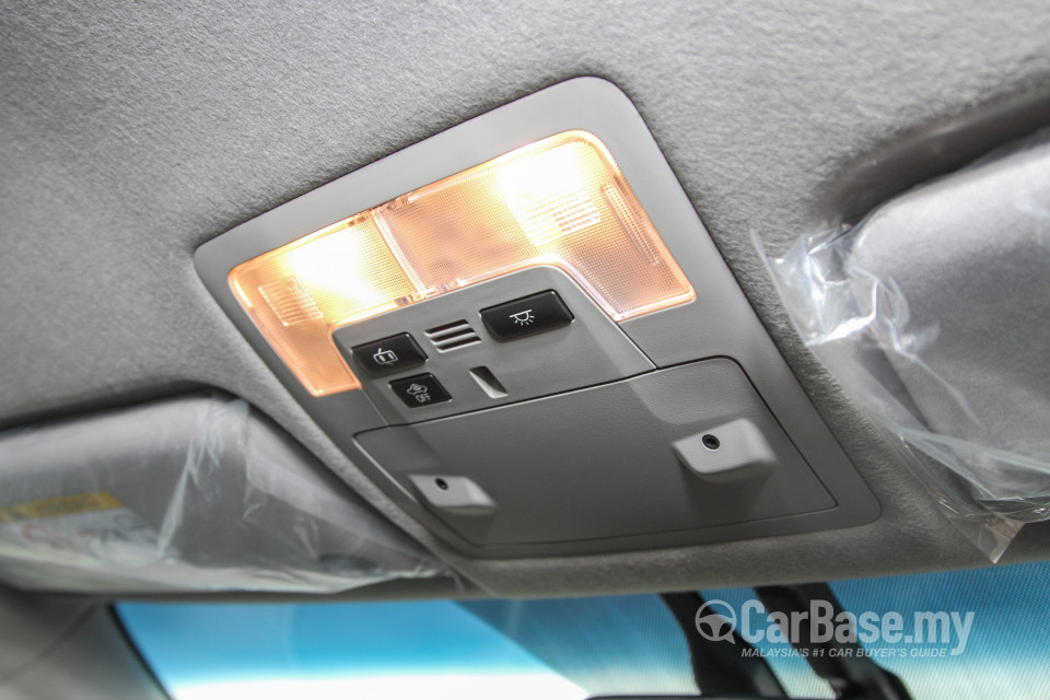 Toyota Camry XV50 Facelift (2015) Interior