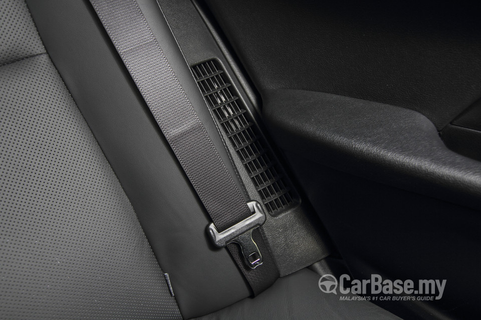 Toyota Camry XV50 Facelift (2015) Interior
