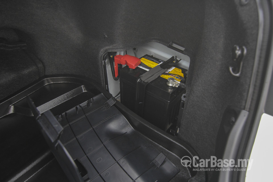 Toyota Camry XV50 Facelift (2015) Interior