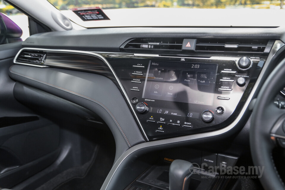 Proton Exora Mk1 RC (2019) Interior