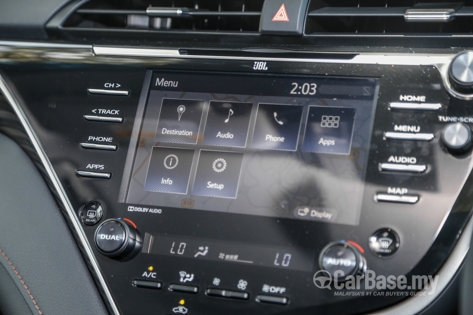 Toyota Camry XV70 (2018) Interior