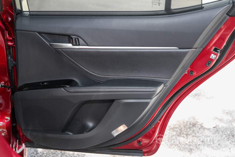 Toyota Camry XV70 (2018) Interior