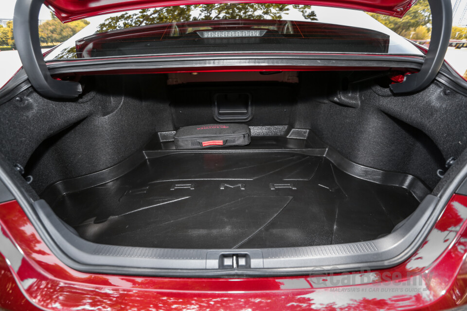 Honda Jazz GK Facelift (2017) Interior