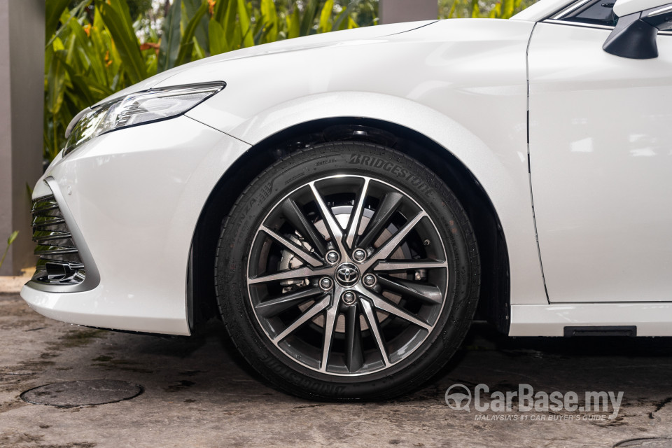Toyota Camry XV70 Facelift (2022) Exterior