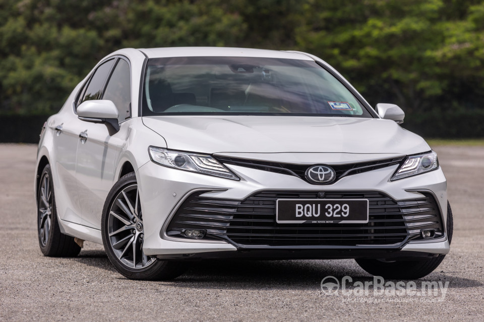 Toyota Camry XV70 Facelift (2022) Exterior