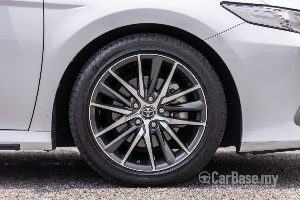 Toyota Camry XV70 Facelift (2022) Exterior