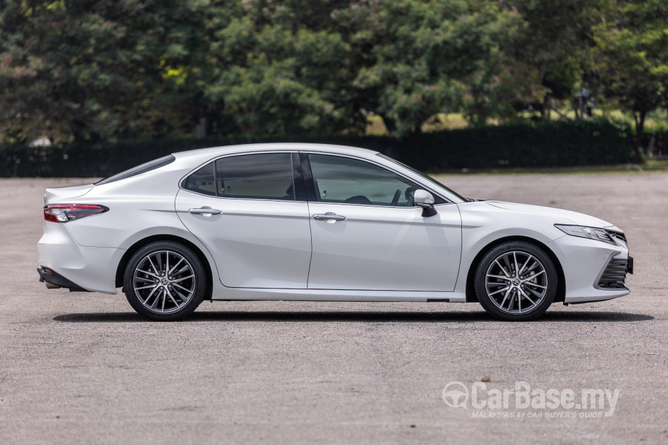 Toyota Camry XV70 Facelift (2022) Exterior