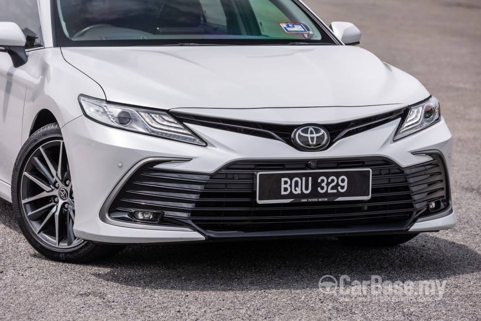 Toyota Camry XV70 Facelift (2022) Exterior