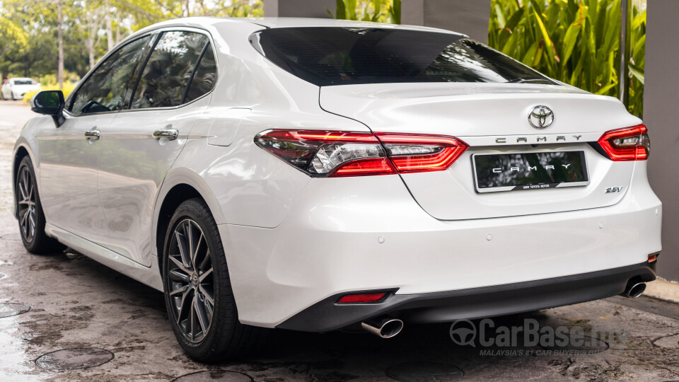 Toyota Camry XV70 Facelift (2022) Exterior