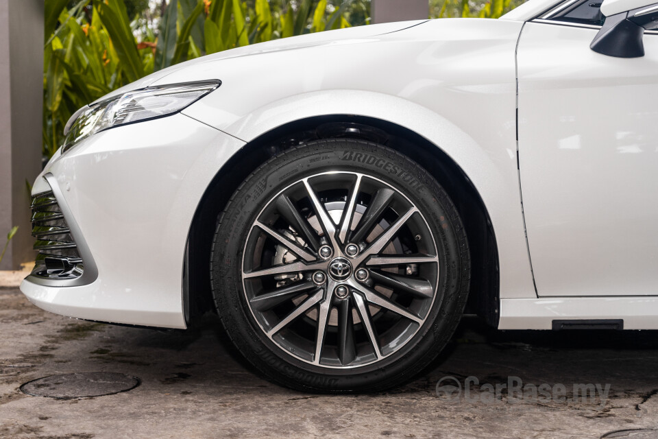 Toyota Camry XV70 Facelift (2022) Exterior