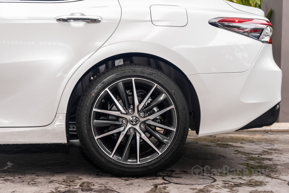 Toyota Camry XV70 Facelift (2022) Exterior
