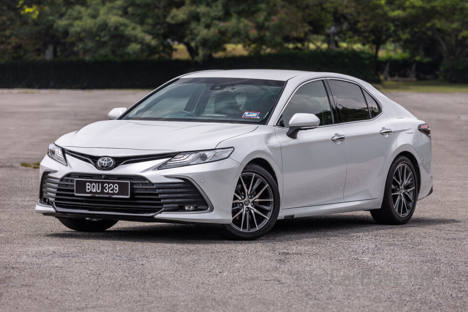 Toyota Camry XV70 Facelift (2022) Exterior