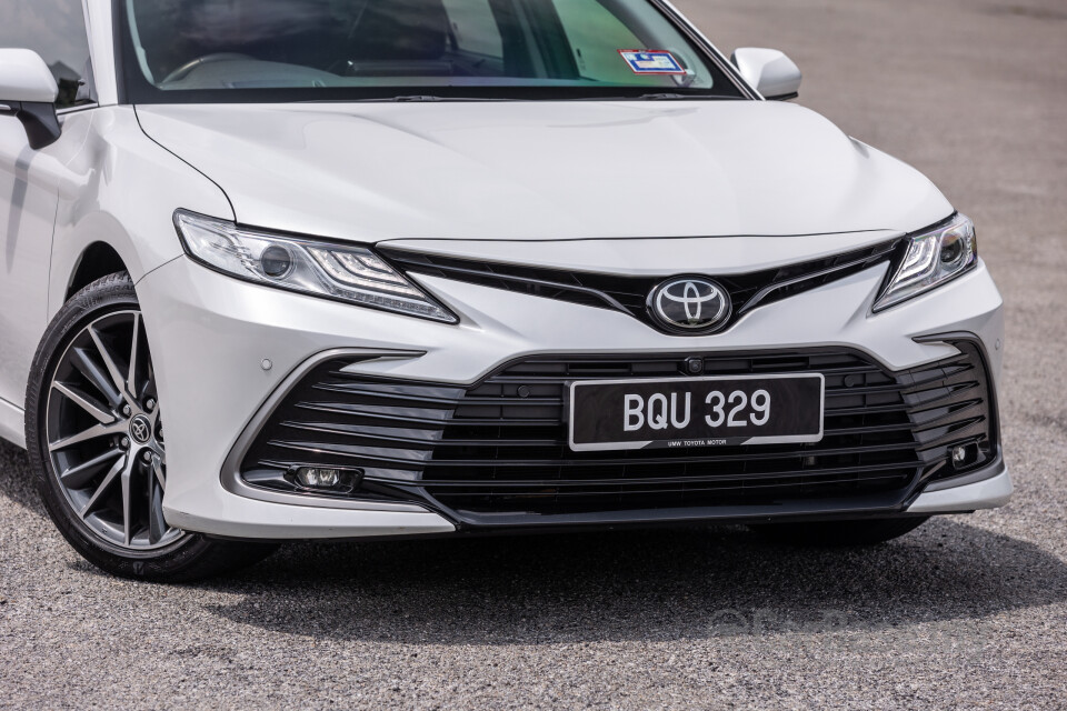 Toyota Camry XV70 Facelift (2022) Exterior