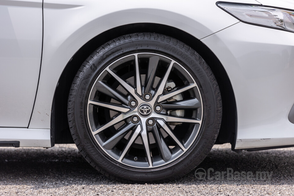 Toyota Camry XV70 Facelift (2022) Exterior
