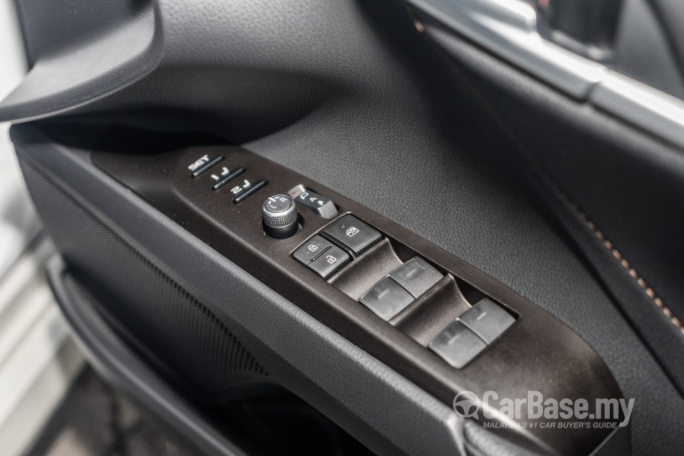 Toyota Camry XV70 Facelift (2022) Interior