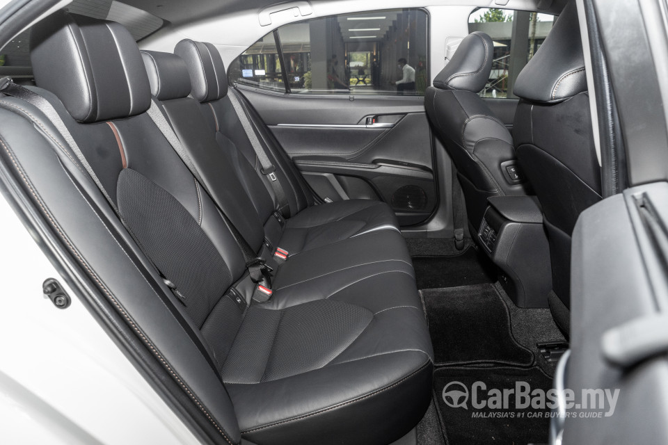 Toyota Camry XV70 Facelift (2022) Interior