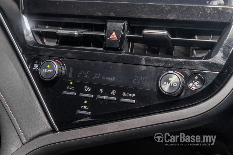 Toyota Camry XV70 Facelift (2022) Interior