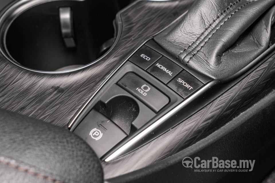 Toyota Camry XV70 Facelift (2022) Interior