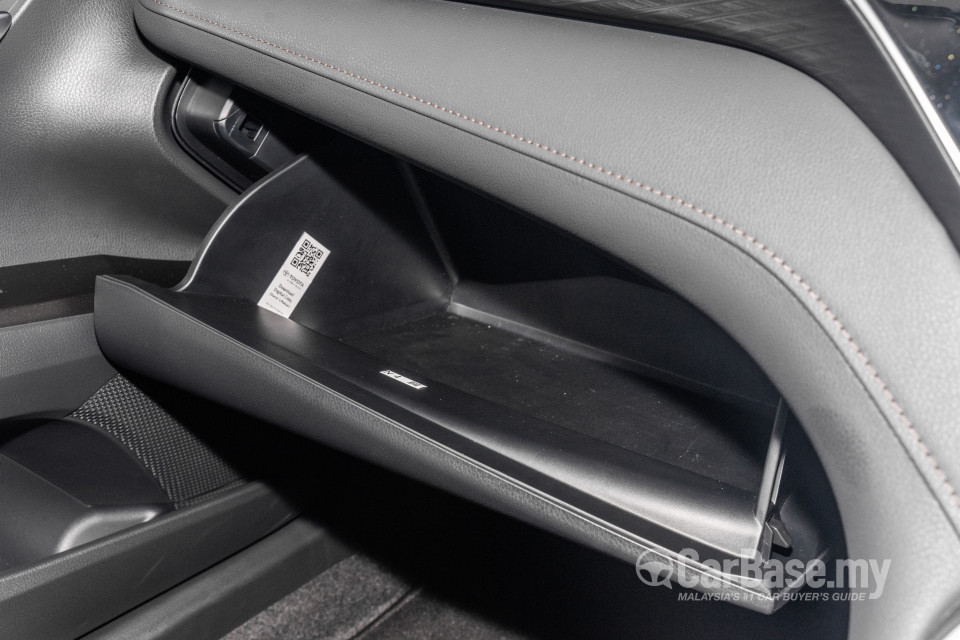 Toyota Camry XV70 Facelift (2022) Interior