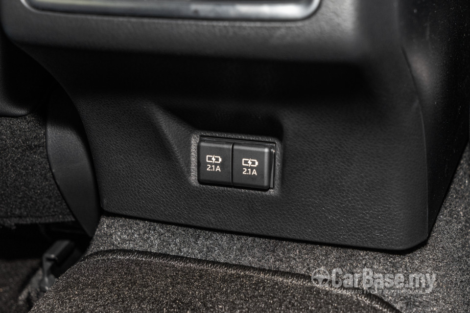 Toyota Camry XV70 Facelift (2022) Interior