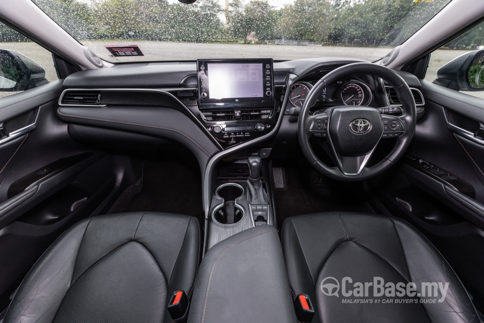 Toyota Camry XV70 Facelift (2022) Interior