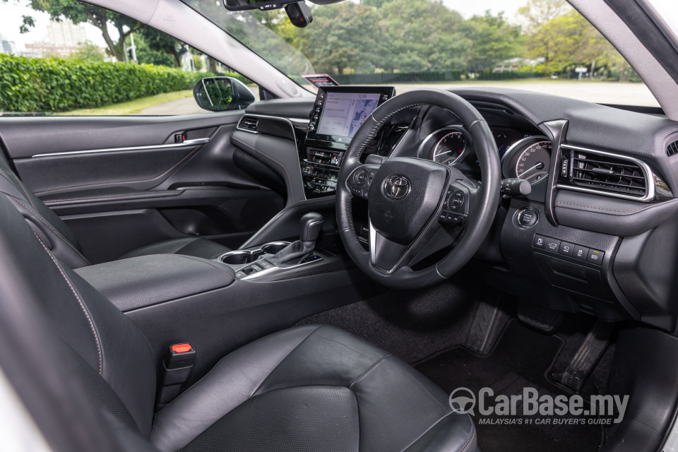 Toyota Camry XV70 Facelift (2022) Interior