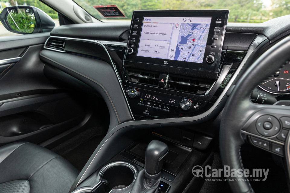 Toyota Camry XV70 Facelift (2022) Interior