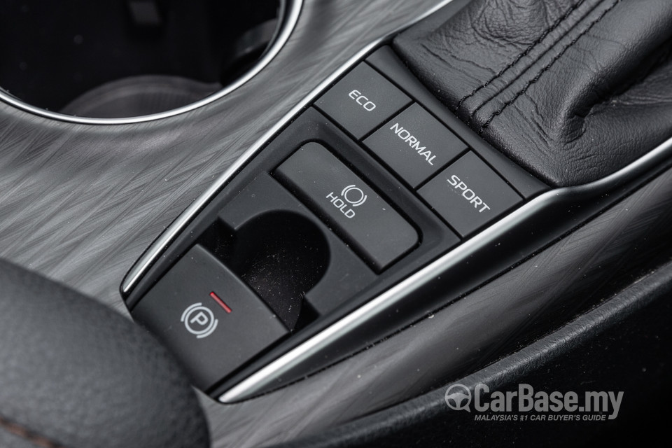 Toyota Camry XV70 Facelift (2022) Interior