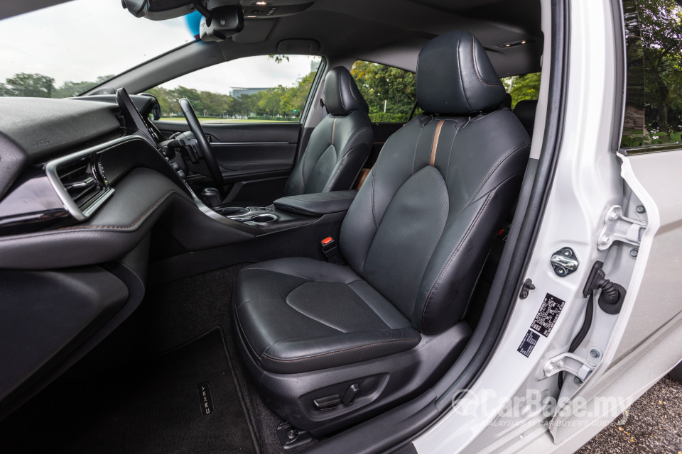 Toyota Camry XV70 Facelift (2022) Interior