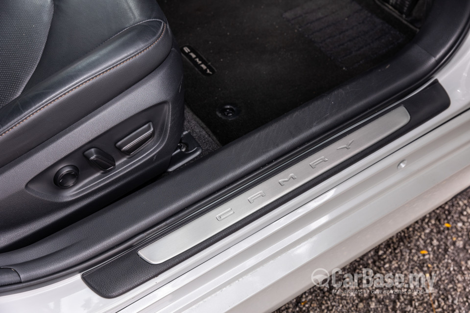 Toyota Camry XV70 Facelift (2022) Interior