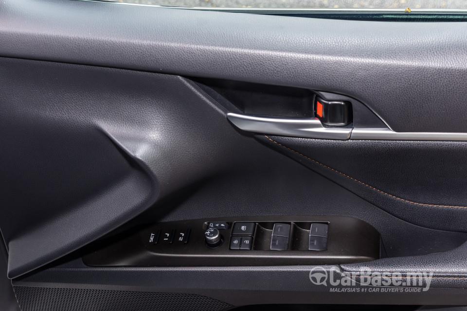 Toyota Camry XV70 Facelift (2022) Interior