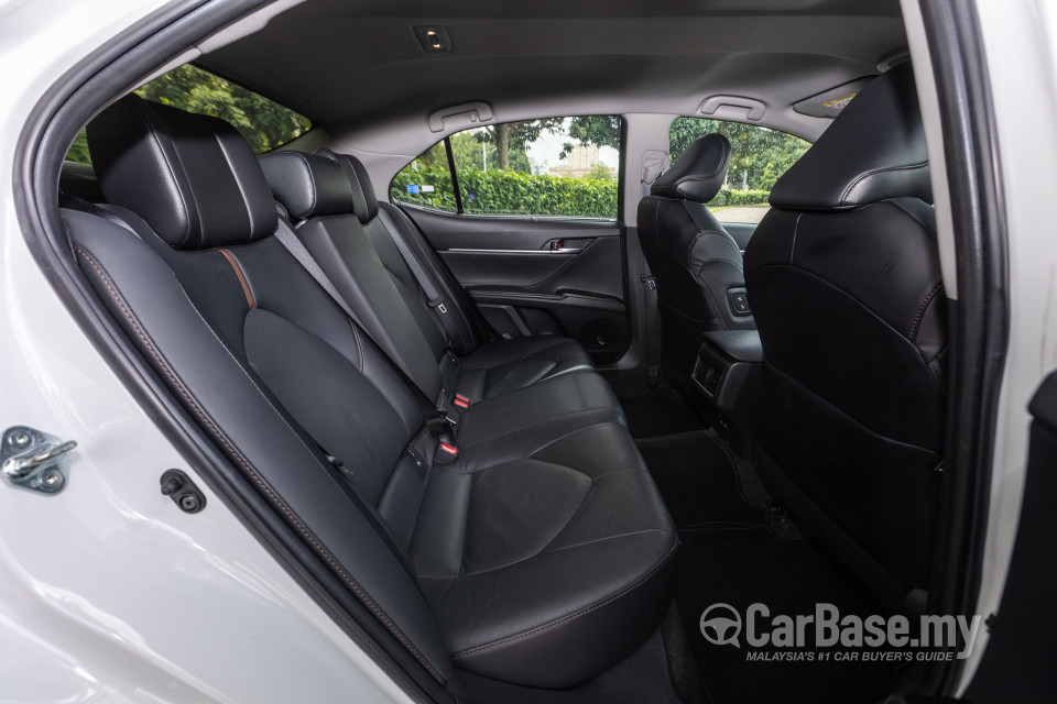 Toyota Camry XV70 Facelift (2022) Interior