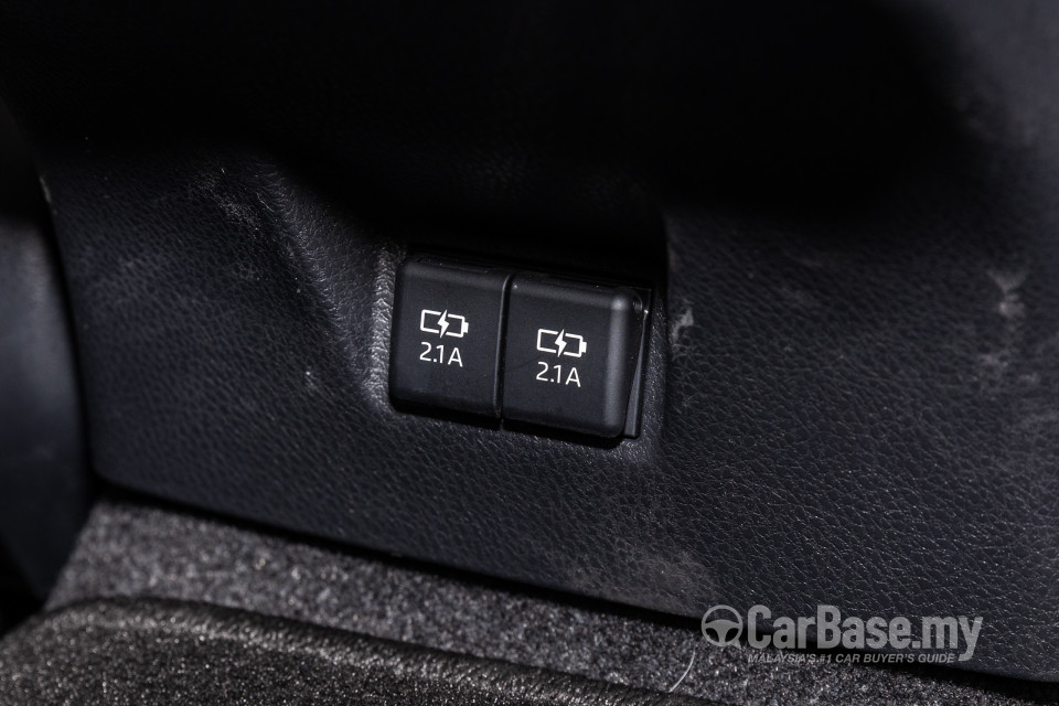 Toyota Camry XV70 Facelift (2022) Interior