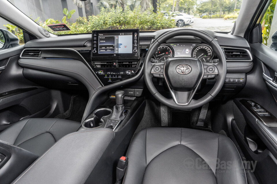 Toyota Camry XV70 Facelift (2022) Interior