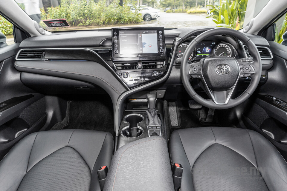 Toyota Camry XV70 Facelift (2022) Interior