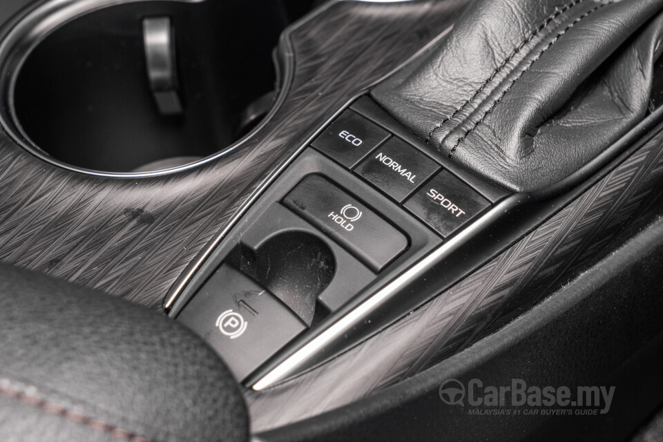 Toyota Camry XV70 Facelift (2022) Interior