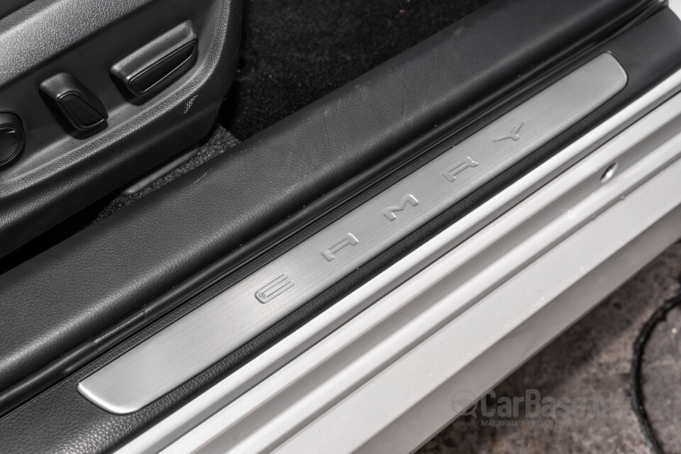 Toyota Camry XV70 Facelift (2022) Interior